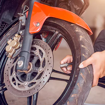 Mobile Tire Change in Little Italy, IL